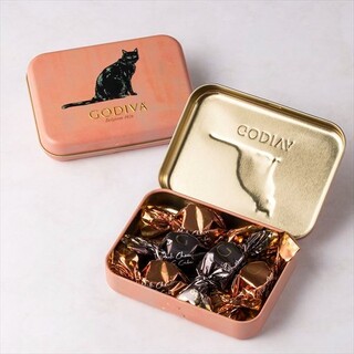 ゴディバ×CLAMP アソートメント（8粒入）＋ギフトバッグ＋ステッカー2