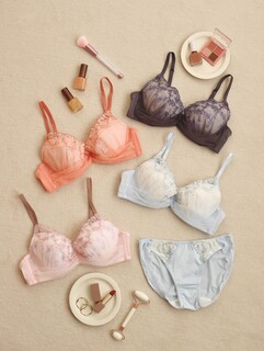 AMO'S STYLE by Triumph (ladies underwear)｜Mito Station bldg